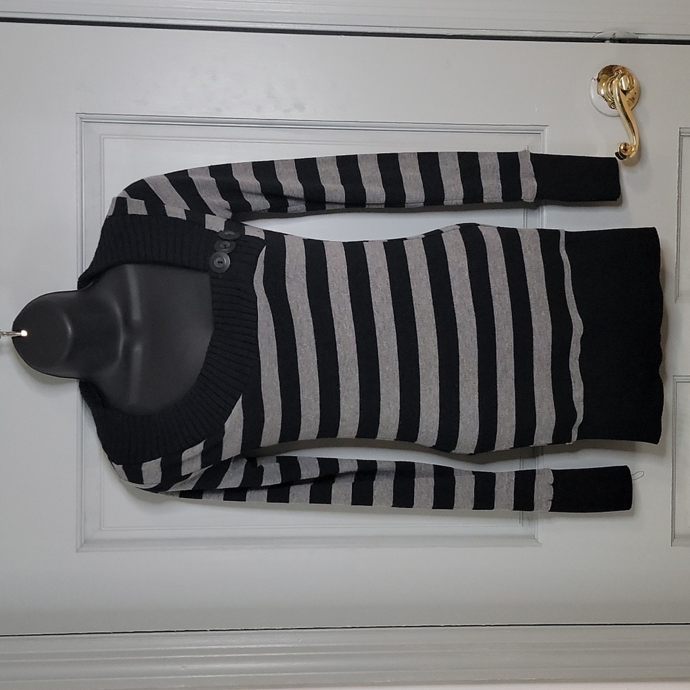 Small Black & Gray Striped Long Sleeve Top